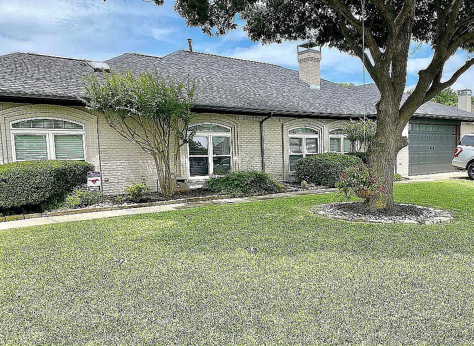 2nd image of 3325 Becket Ridge Pl