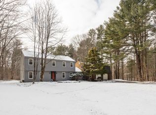 8 Old Farm Rd, Kittery, ME 03904