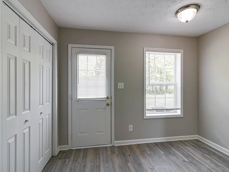 821 Oak Arbor Ct — Photo 37