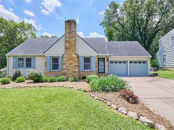 4401 W 53rd Ter, Roeland Park, KS 66205