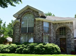 5226 Fairmount Dr, Grapevine, TX 76051