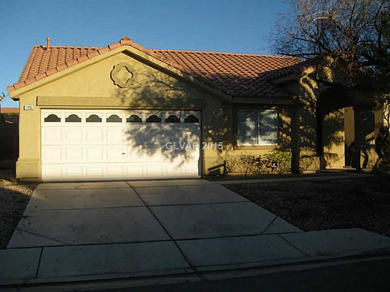 1st image of 2496 River Oaks Dr