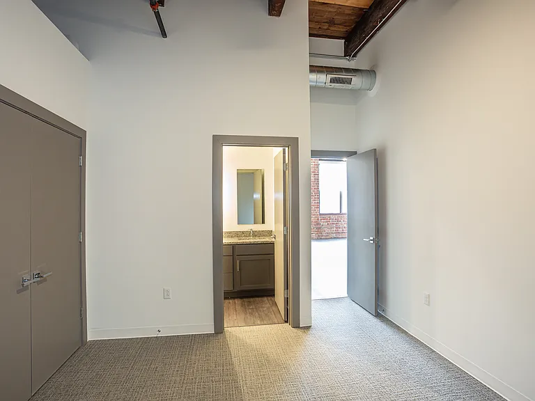 Station Lofts — Photo 8