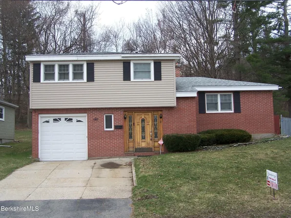 17 Highland Ave, Adams, MA 01220