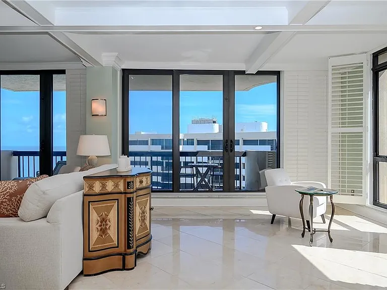 4001 Gulf Shore Blvd N #Penthouse 8 — Photo 5