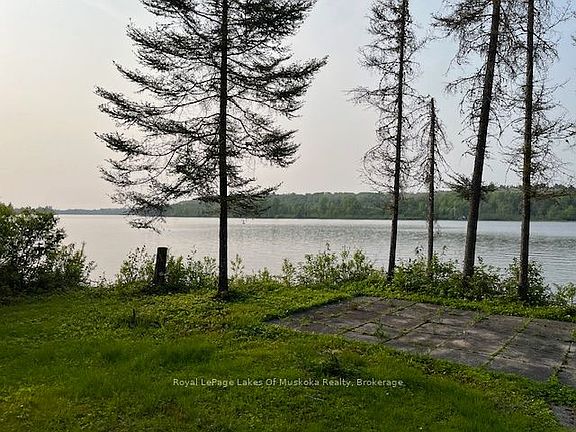 4th image of 801 Sand Hill Rd