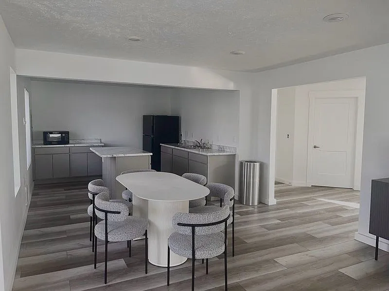 Buckeye Villas — Photo 3