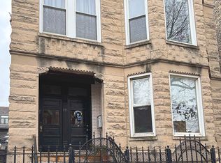 835 N Damen Ave #G, Chicago, IL 60622