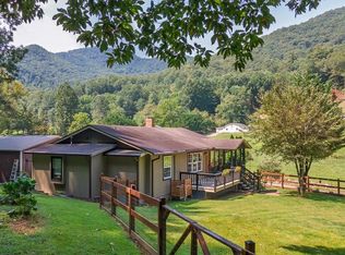 1050 Nickajack Rd, Franklin, NC 28734
