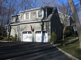 40 Brett Ln, Bedford, NY 10506