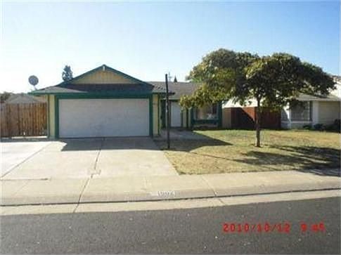 1st image of 1902 Chambord Dr