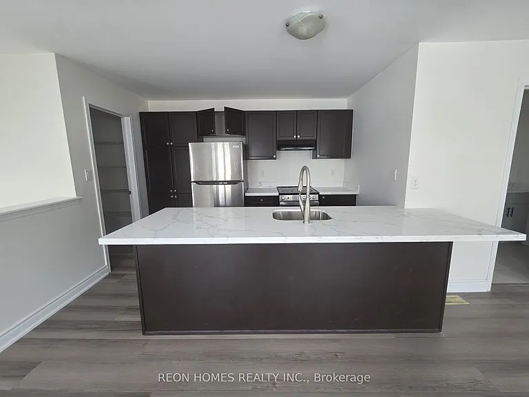 237B Cornell Park Ave #COACH — Photo 6