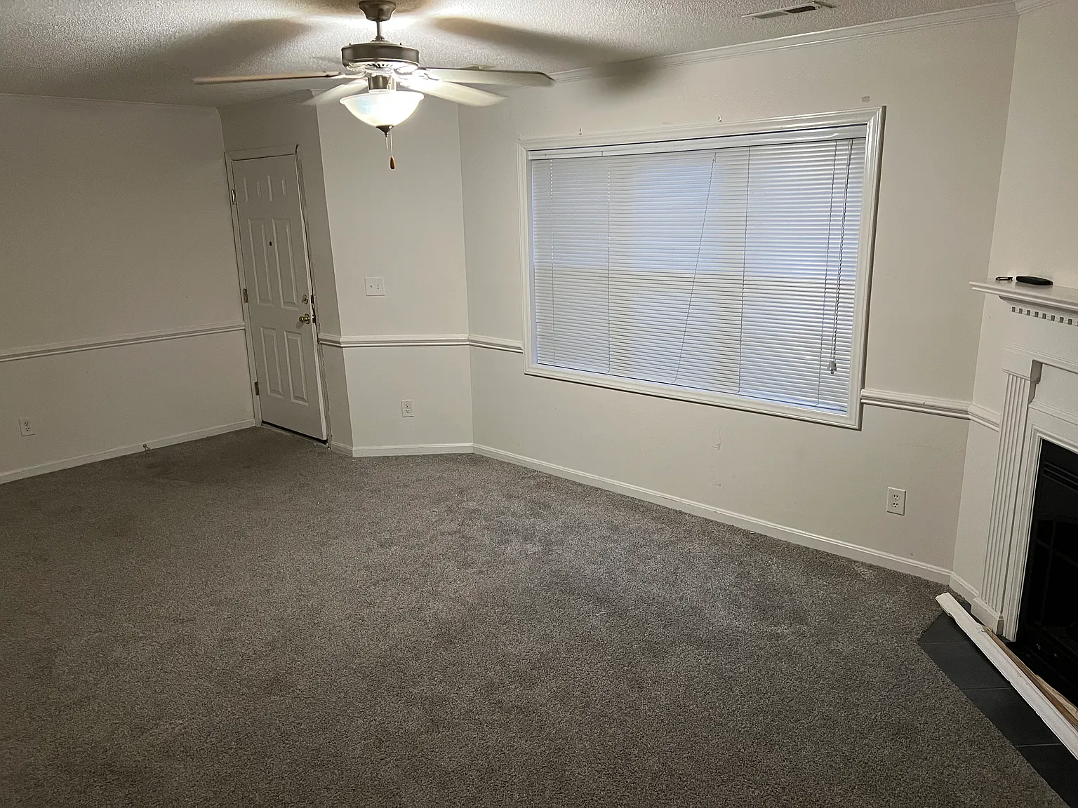 2 bed, 2.5 bath, 1500 sqft, $1,290 — Photo 3