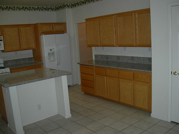 5th image of 931 Cornerstone Pl #0