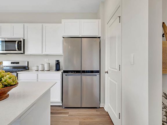 7th image of this home