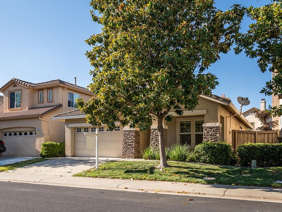 1st image of 1941 Terracina Cir