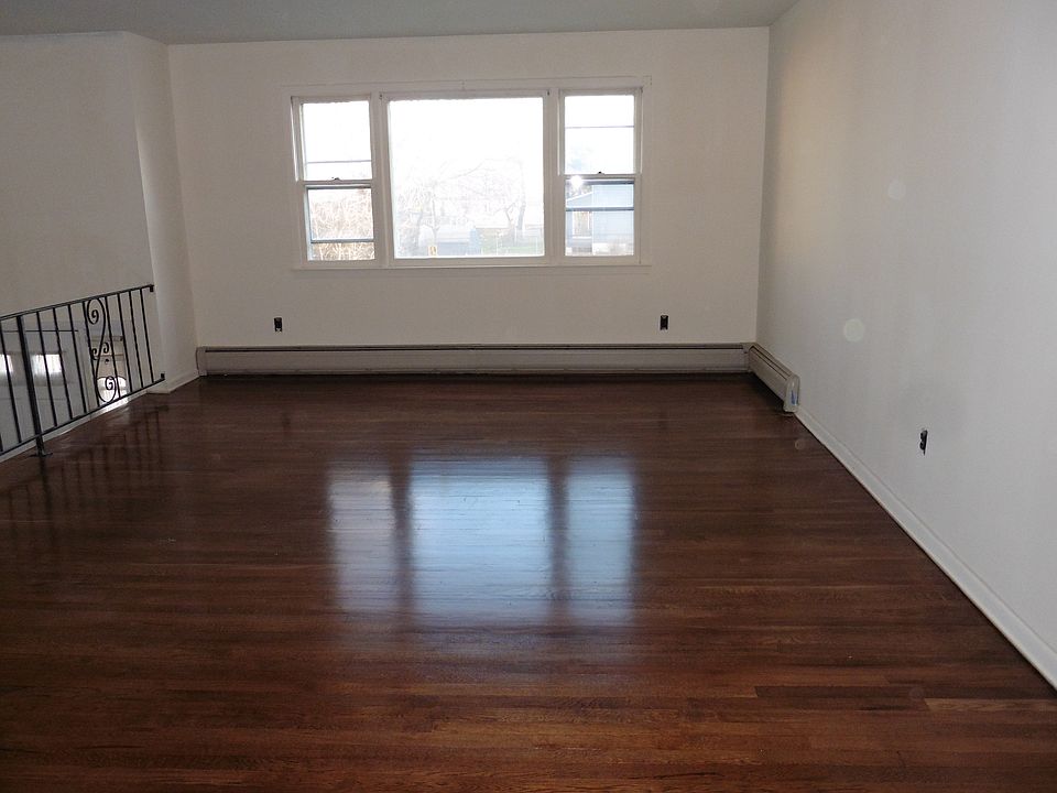 2nd image of 964 Wendy Ct