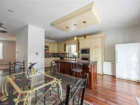 5th image of 514 Fishers Glen Rd