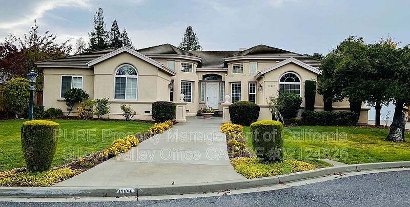 1st image of 13690 Ronnie Way