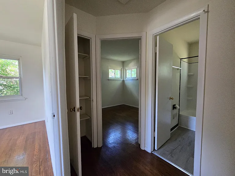 11 Glenwood Dr — Photo 30