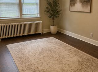 1261 Raum St NE APT 3, Washington, DC 20002