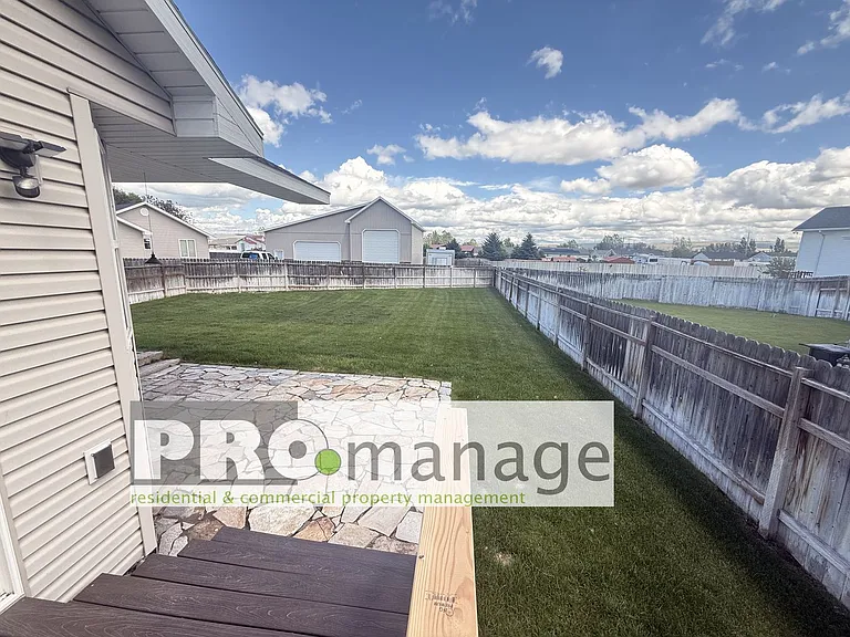 3996 E Deer Mdw — Photo 2