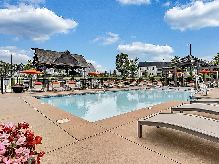 Avellan Springs Apartments — Photo 34