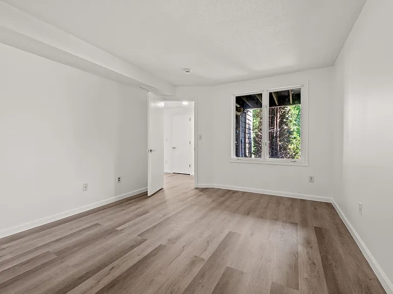20 Little Oak Ln #20 — Photo 16