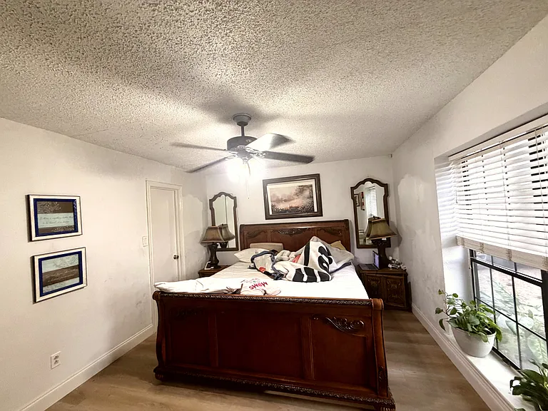 3101 Bandolino Ln — Photo 17