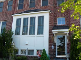 3531 S Four Mile Run Dr, Arlington, VA 22206