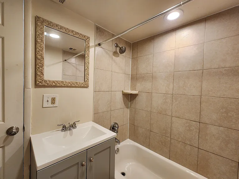 519 Wilson Bridge Dr #A1 — Photo 13