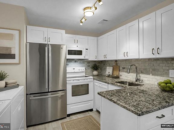 2nd image of 2665 Glengyle Dr #60