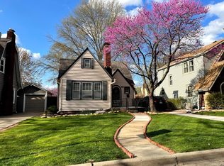 2714 SW Harland Ct, Topeka, KS 66604