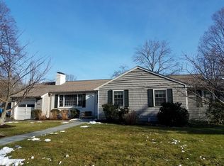 107 Old Farm Rd, Needham, MA 02492