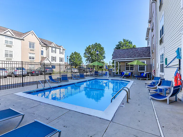 619 N Shore Dr #1 — Photo 20