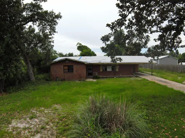 2420 E 2nd Plz, Panama City, FL 32401