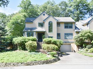 605 Buck Cir, Buck Hill Falls, PA 18323