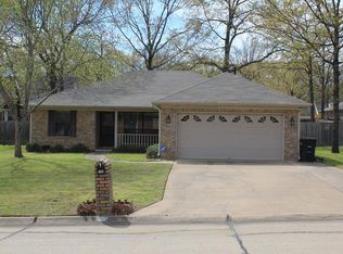 105 Winona Dr, Sherwood, AR 72120
