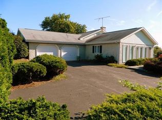 2 Solar Dr, New Providence, PA 17560