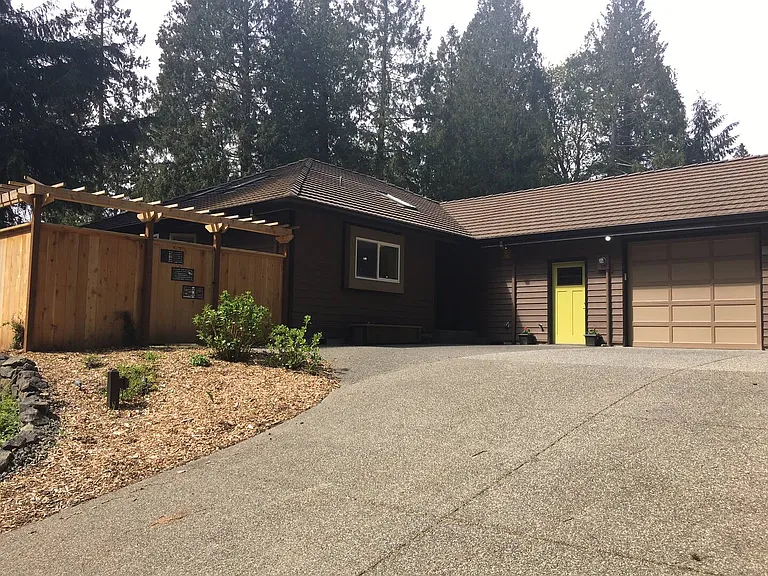 9222 Fletcher Bay Road NE