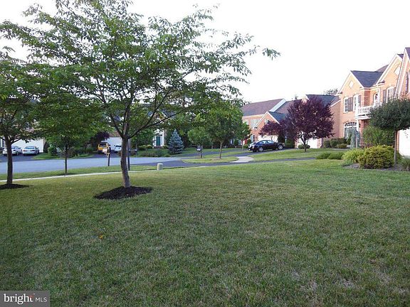 2nd image of 7504 Redland Park Pl