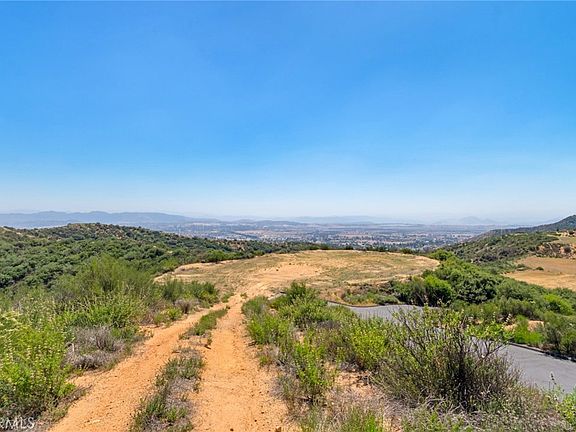 3rd image of 39537 Eastview Ct Lot 11