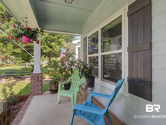 5th image of 1354 English Ivy Ln