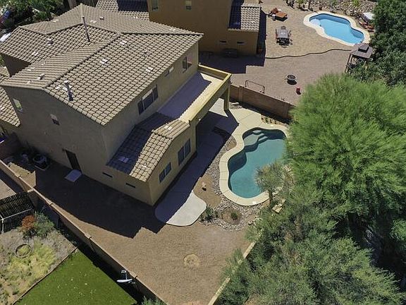 4th image of 120 E Placita Lago Bello