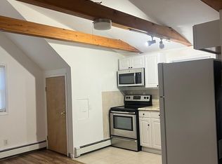 331 Lafayette St FLOOR 2, Copiague, NY 11726