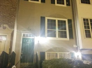 490 Quince Ct, Mahwah, NJ 07430