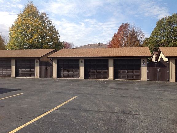 2nd image of 1586 Liberty Dr #B-3