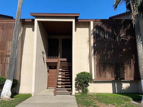 4th image of 305 Calle Amistosa APT M-302