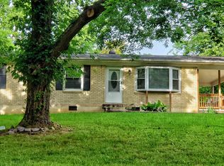 318 Old Dunbar Cave Rd, Clarksville, TN 37043