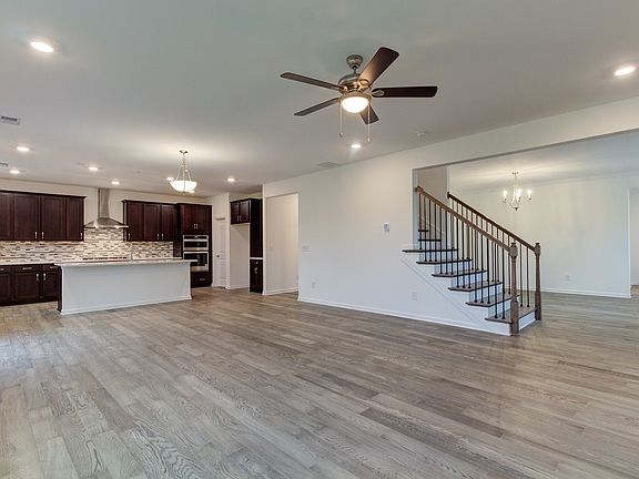 5510 Bower Place Elevation Image 4